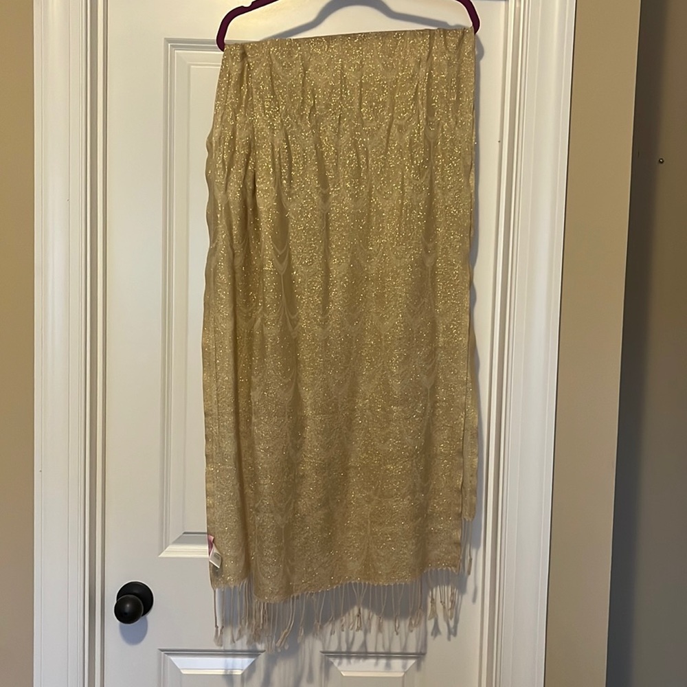 Gold Lilly Pulitzer wrap